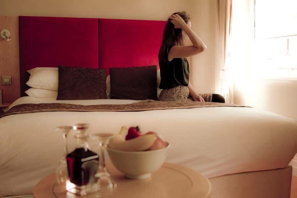 Berkeley Suites บริสตอล ภายนอก รูปภาพ